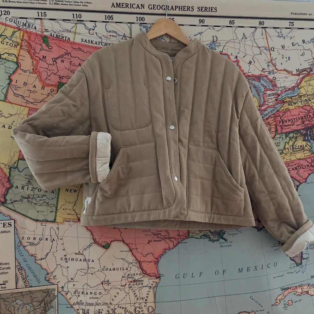 Kordal studio reversible crop jacket in sand